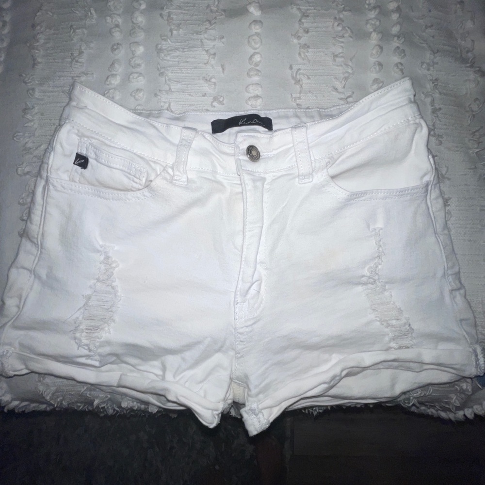 White ripped stretchy jean shorts